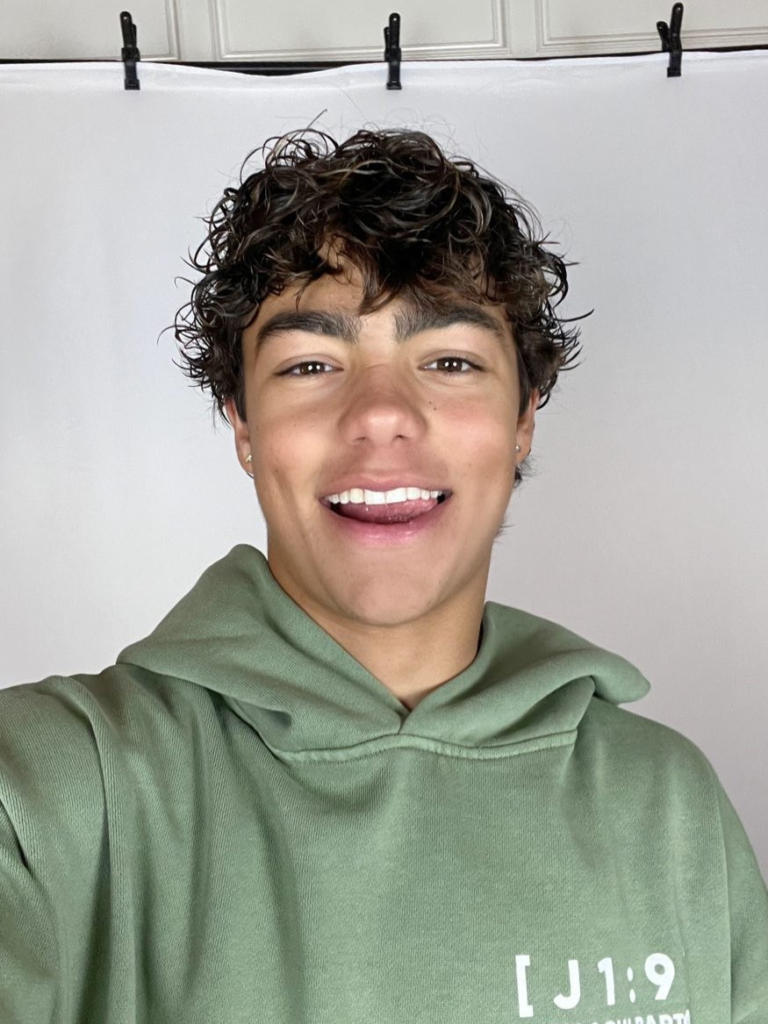 Malachi Barton age chart and growth comparison in 2025